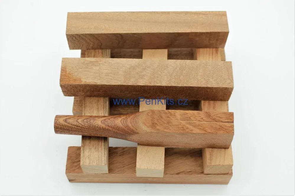 Mahagon sapelli 23x23x155 mm, určené pro Conservativ